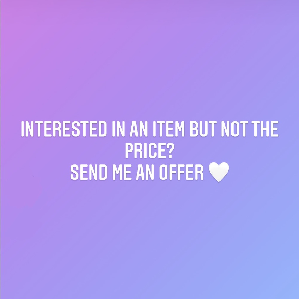 Welcome to my closet 🤍